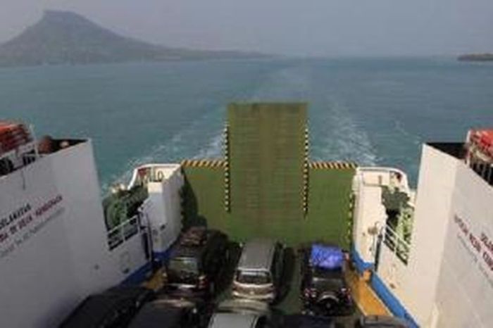 selatan kapal selat singapura kargo dekat diserang perompak menunjukkan bertanggal berlabuh sepanjang roslan selatan kapal selat singapura kargo dekat diserang perompak menunjukkan bertanggal berlabuh sepanjang roslan