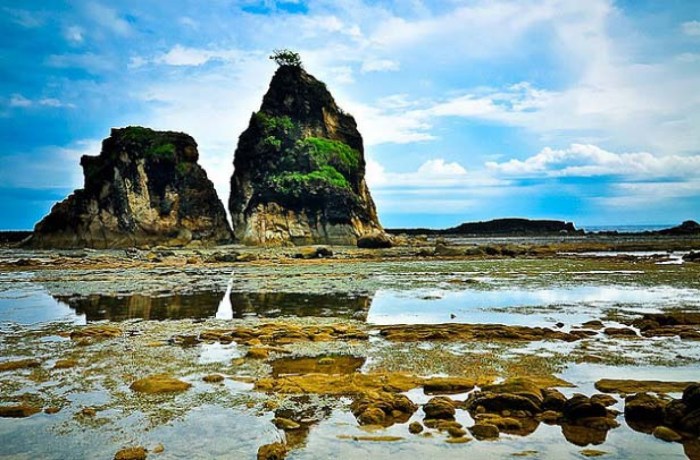sawarna pantai banten wisata lebak