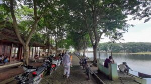 danau sarat libur