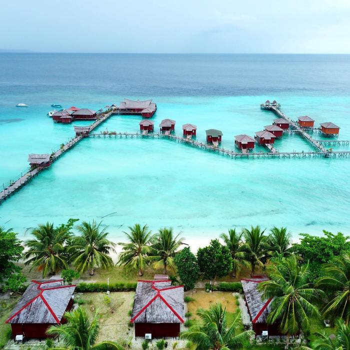Derawan pulau kalimantan timur tersembunyi eksotis itrip