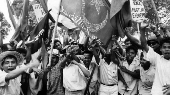 Orde struktur ekonomi indonesia bab soal Orde struktur ekonomi indonesia bab soal
