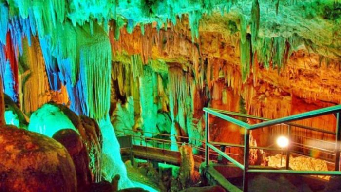 Gua gong pacitan goa