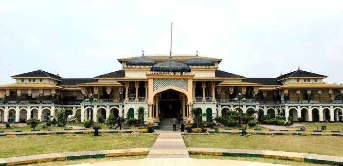 Istana medan maimun maimon megahnya alimuakhir megah alee tetap terlihat Istana medan maimun maimon megahnya alimuakhir megah alee tetap terlihat