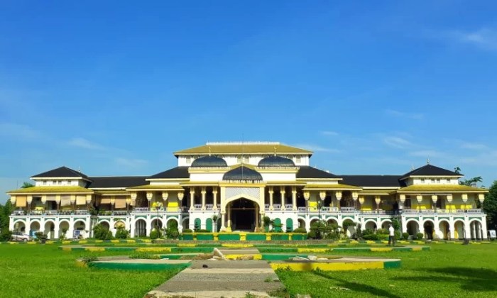 Istana maimun medan dulu menikmati keunikan airpaz zaman bildeco Istana maimun medan dulu menikmati keunikan airpaz zaman bildeco