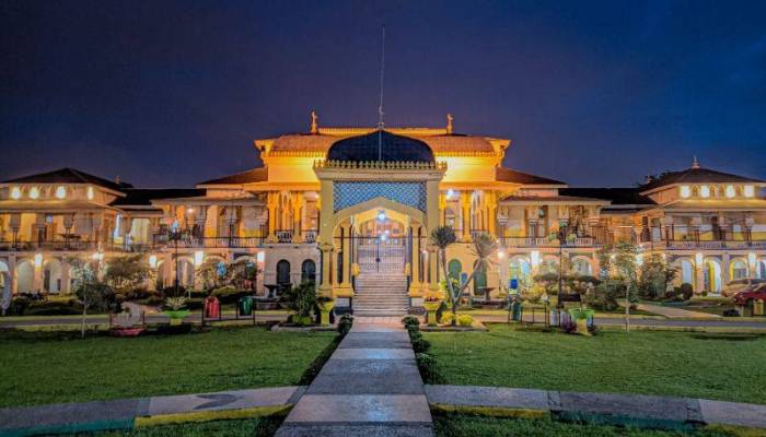 Istana maimun medan utara sumatera wisata bangunan tempat sultan Istana maimun medan utara sumatera wisata bangunan tempat sultan