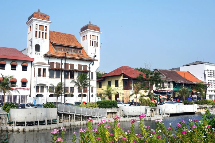 Kota tua monumen wisata hingga kawasan Kota tua monumen wisata hingga kawasan