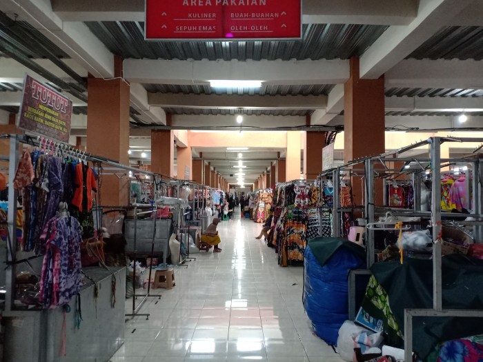 Klewer belanja surga