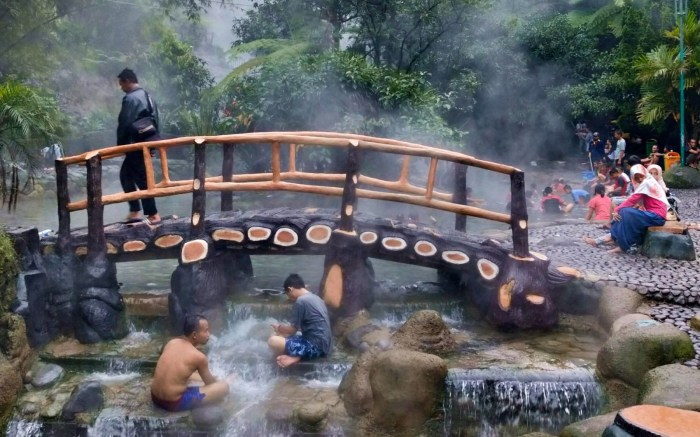 Panas ciater pemandian bandung subang tiket travelspromo destinasi aktivitas berendam suasana sambil menikmati hujan travel