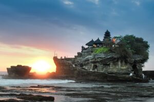 Tanah lot sunset bali tour dinner