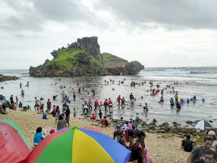 Pantai kidul gunung camping tempat potret sedang hits asyik Pantai kidul gunung camping tempat potret sedang hits asyik