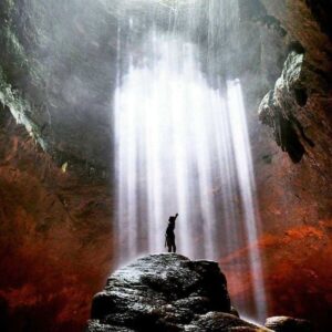 Jomblang jogja goa wisata berpetualang petualangan