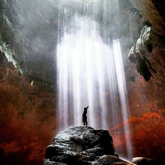 Jomblang jogja goa wisata berpetualang petualangan Jomblang jogja goa wisata berpetualang petualangan