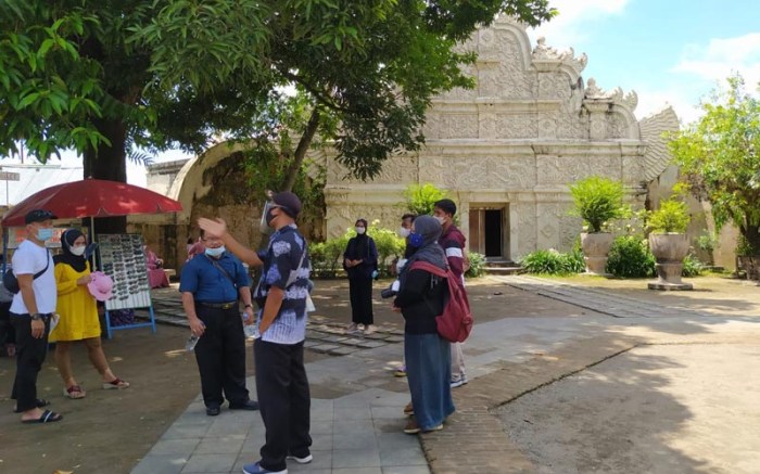 Sari jogja yogyakarta sultan masa permaisuri lalu mandi keindahan tripcetera lorong