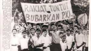 Kebijakan umum era orde baru dalam bidang politik ekonomi dan sosial budaya