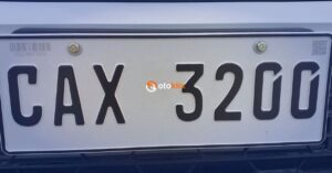 Plat putih mobil