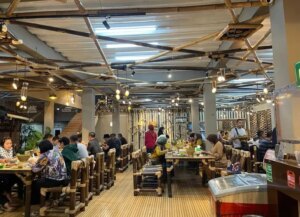 Tempat Makan Keluarga di Lembang Murah