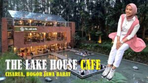 Cafe Estetik di Bogor View Air Terjun