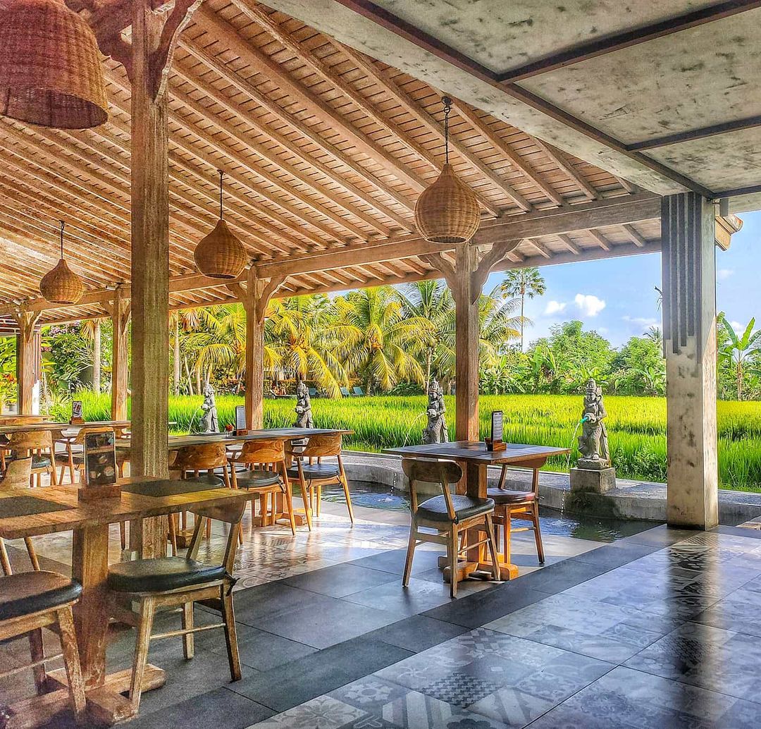 Cafe Estetik Bantul Outdoor View Sawah