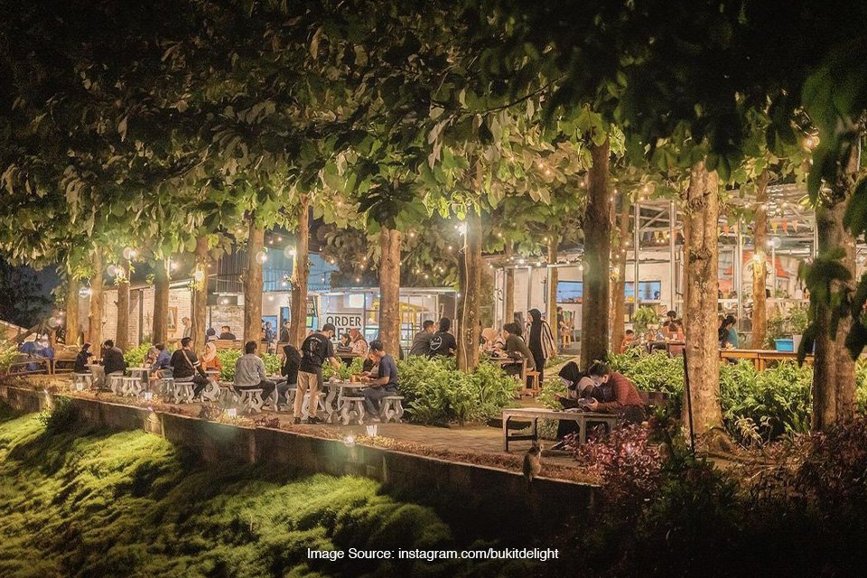 Tempat Nongkrong di Malang Malam Hari