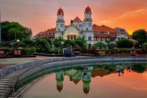 Spot Foto Estetik di Kota Lama Semarang